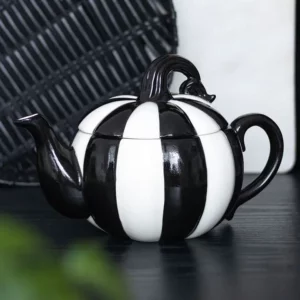 Théière citrouille à rayures noires et blanches